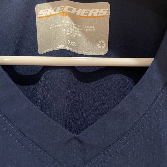 Scrub top - Picture 2 of 3